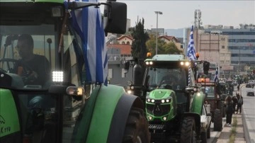 Çiftçiler ve Arıcılar Atina'da Eylem Yaptı