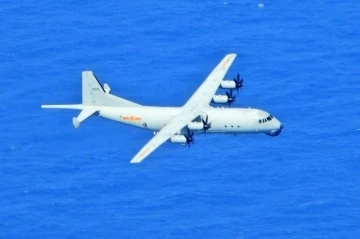 Çin’in 17 savaş uçağı ve 5 savaş gemisi Tayvan çevresinde görüldü
