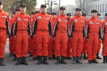 Çin, Türkiye'ye 82 kişilik ekip gönderdi