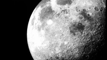 Çin Uydusu Çüeçiao-2 Ay Yörüngesine Girdi