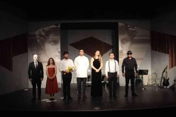 ’Çirkin’ 25. Uluslararası Ankara Tiyatro Festivalinde Ankaralılarla buluştu
