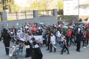 Cizre’de Gazzeli çocuklar için destek yürüyüşü
