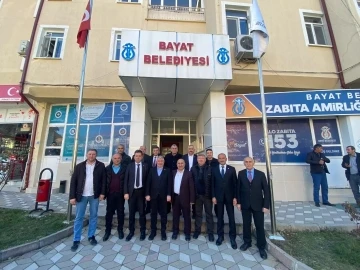 Cumhur İttifakı belediye başkanları Bayat’ta buluştu
