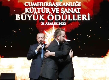 Cumhurbaşkanı Erdoğan, Akkor kardeşleri barıştırdı
