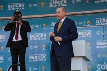 Cumhurbaşkanı Erdoğan: “Bu millet sırtını terör örgütlerine dayayanlara en güzel dersi sandıklarda verdi”
