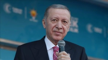 Cumhurbaşkanı Erdoğan: Kifayetsiz muhterislerin heveslerini kursaklarında bırakacağız