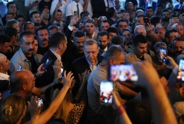 Cumhurbaşkanı Erdoğan, Manisa’da açtığı camiye isim verdi
