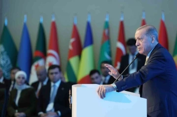 Cumhurbaşkanı Erdoğan: &quot;Batı’da yaşayan Müslümanlara yönelik saldırılar artıyor&quot;

