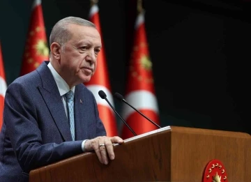 Cumhurbaşkanı Erdoğan: &quot;Düzenleme ile yaklaşık 2 milyon 250 bin vatandaşımız emekli olma hakkına kavuşuyor”
