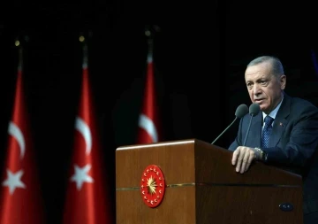 Cumhurbaşkanı Erdoğan: &quot;Terör örgütlerinin siyasete alenen müdahale ettiği sahnelerle karşılaştık&quot;
