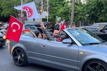 Cumhurbaşkanı Erdoğan’ın seçim zaferi Almanya’da coşkuyla kutlandı