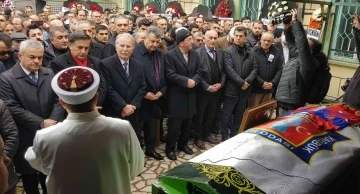 Cumhurbaşkanlığı YİK Üyesi Şahin, Karabacak’ın cenaze törenine katıldı
