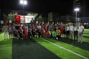 Cumhuriyet Kupası Raftaki Kramponlar Veteranlar Futbol Turnuvası başladı