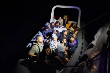 Datça’da 20 göçmen yakalandı