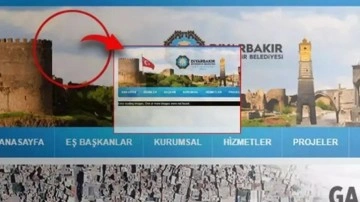 DEM Partili Diyarbakır Belediyesi Türk Bayrağını Kaldırdı