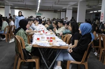 Denizli OSB Başkanvekili Baltalı 3 bin kişiye iftar verdi
