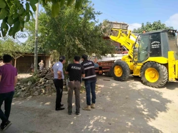 Deprem bölgesi Kozan’da çalışmalar sürüyor

