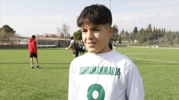 Depremde Futbol Tutkusuyla Hayata Tutunan Genç
