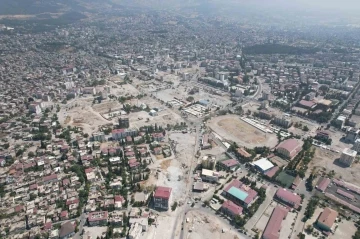 Depremin merkezi Kahramanmaraş’ta son durum görüntülendi
