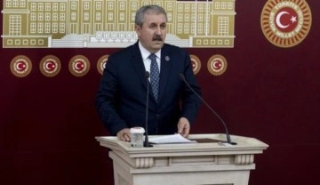 Destici'den Akşener'e tepki: Göreviniz belediyeleri HDP'ye teslim etmek mi?