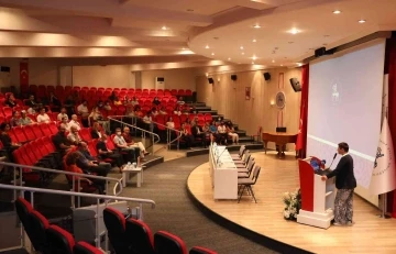 DEÜ’den ‘100. Yaşında İzmir’de Bilim’ semineri
