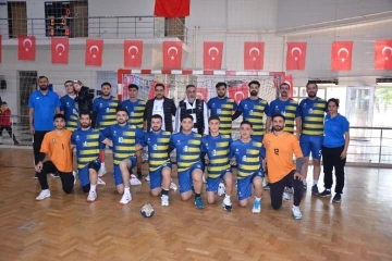 Diyarbakır Büyükşehir Belediyesi erkek hentbol takımı galibiyet zaferlerine devam ediyor
