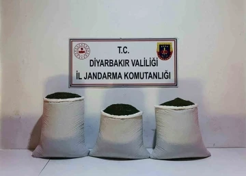 Diyarbakır’da 67 kilogram uyuşturucu ele geçirildi
