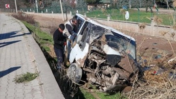Diyarbakır'da Servis Minibüsü Kazası: 9 Yaralı