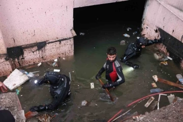 Diyarbakır’da su birikintisinde &quot;bebek var&quot; iddiası ekipleri harekete geçirdi
