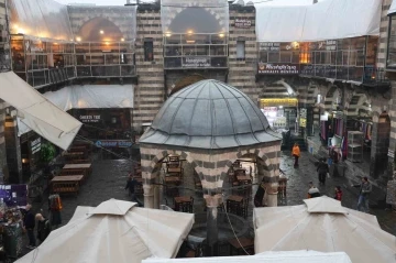 Diyarbakır’da vakıf kiracıları yüzde 300 ile 700 arasındaki zammı protesto etti
