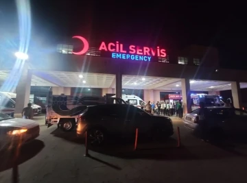 Diyarbakır’da yol verme tartışmasında 4 sağlıkçı bıçaklandı
