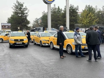 Diyarbakırlı taksicilerden HDP’li Paylan’a tepki
