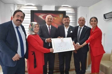 Doğanşehir Belediyesi’nde devir teslim töreni
