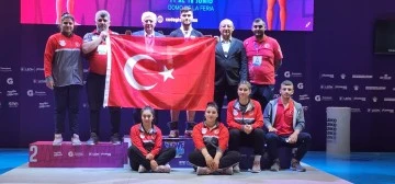 Dünya Halterine Türkiye damgası. Milli Halterciler Dünya Şampiyonu oldu