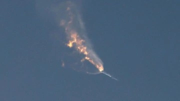 Dünyanın en güçlü roketiydi...  SpaceX, patlama nedenini açıkladı!
