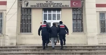 Edirne’de 6 yıl 33 ay cezası bulunan firari dolandırıcı yakalandı
