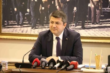 Edirne Valisi Kırbıyık’tan CHP’li yöneticilerin eleştirilerine tepki
