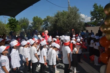 Edremit’te 4-6 yaş Kur’an kursları yılsonu etkinliği düzenlendi
