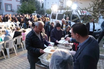 Efeler Belediye Başkan Adayı Pehlivan, iftarını mahalle sakinleri ile birlikte açtı
