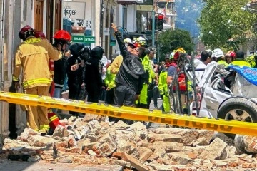 Ekvador’da 6,7 büyüklüğündeki depremde 14 kişi öldü