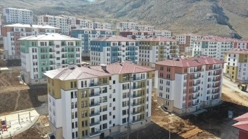 Elbistan'da Depremzedeler İçin Yapılan Konutlar Hızla Yükseliyor
