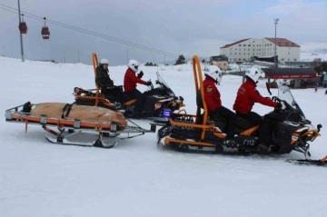 Erciyes Kayak Merkezi'nde JAK Timleri Güvenliği Sağlıyor