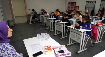 Erdem koleji öğrencileri uluslararası sınavda ter döktü

