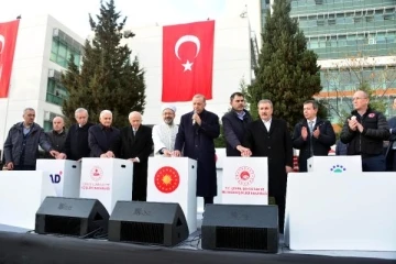 Erdoğan: Depremin izlerini silip, 1 yılda toplam 650 bin konutu tamamlayacağız