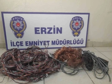 Erzin’de hırsızlık şüphelisi 3 kişi yakalandı
