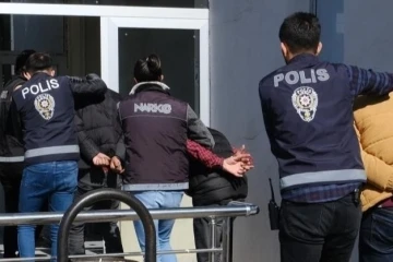 Erzincan’da toplam 25 yıl hapis cezası olan 6 zanlı yakalandı
