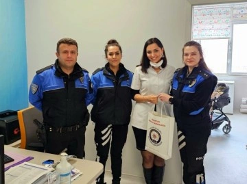 Erzincan Emniyet Müdürlüğü Sağlık Çalışanlarını Ziyaret Etti