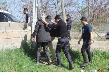 Erzincan polisi ’umut tacirlerine’ göz açtırmıyor
