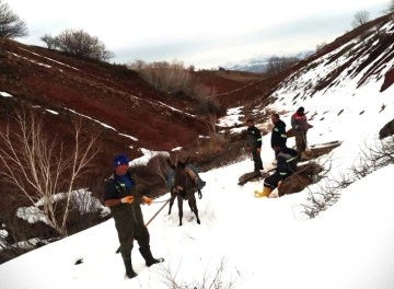 Erzurum'da ESKİ'nin Kar Kaplanları Kar Altındaki Altyapı Sorunlarını Çözüyor