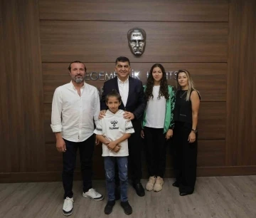 Fadıloğlu, Fenerbahçe’ye transfer olan Beril’i ağırladı
